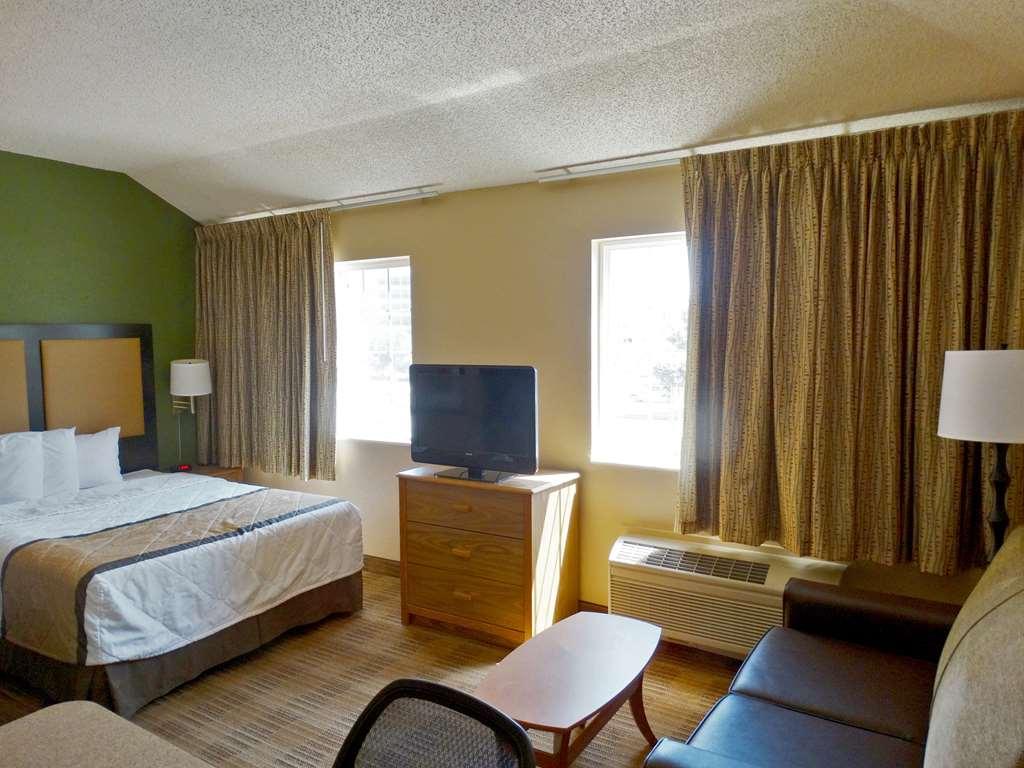 Extended Stay America Suites - Kansas City - Airport - Tiffany Springs Room photo